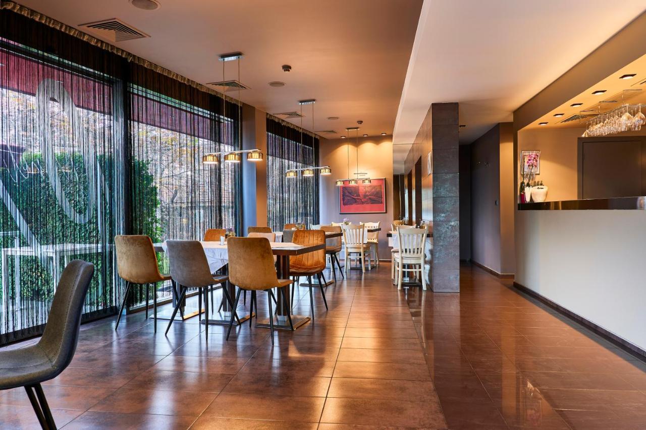 Monet Hotel 플로브디프 외부 사진